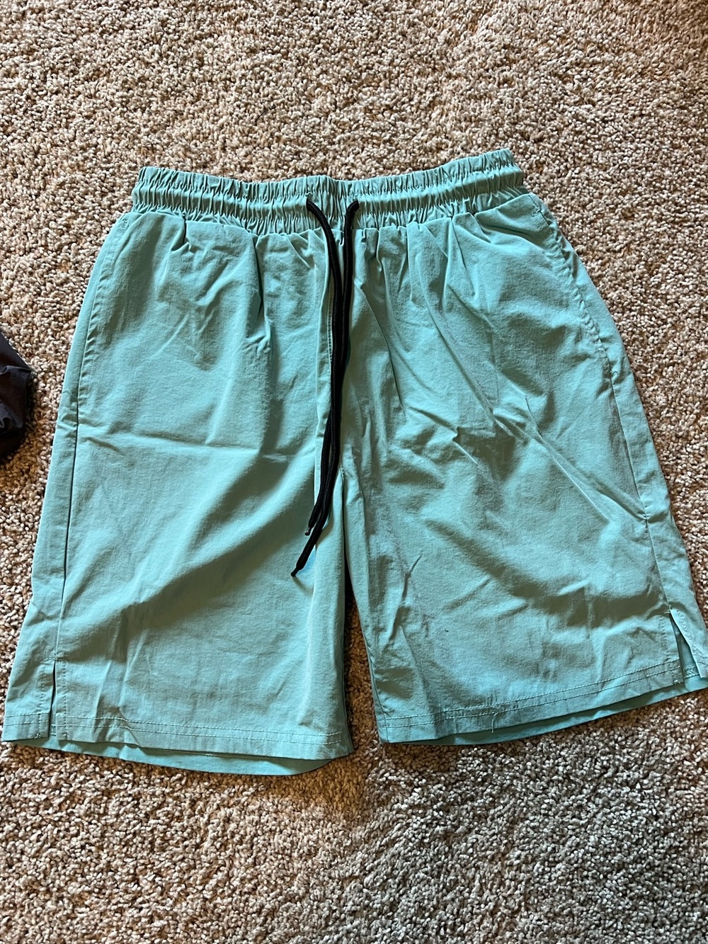 Men’s XS lightweight shorts - Picture 2 of 4